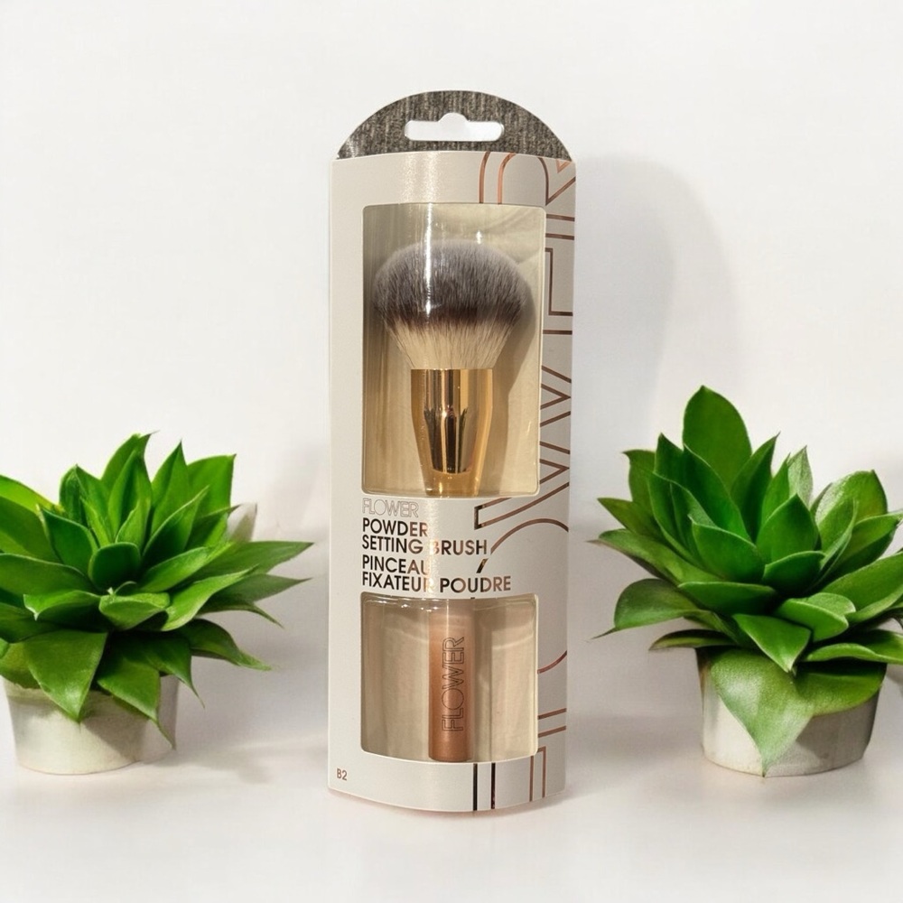 Flower Beauty Powder Setting Brush